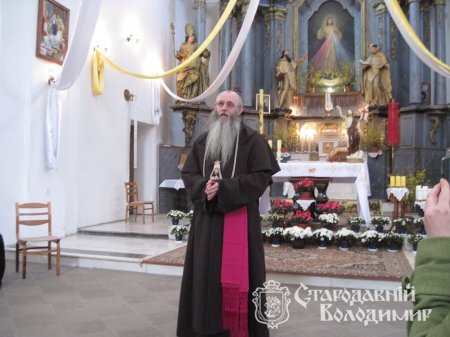 Костел Іоакима та Анни. На перехресті століть