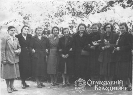 Володимирчанки у світлинах