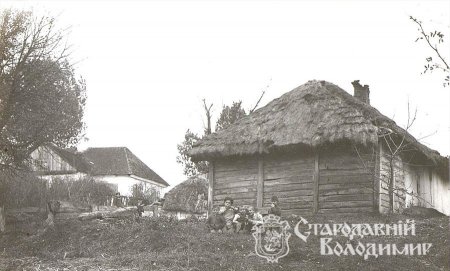 Маленькі володимирчани та устилужани на старих світлинах