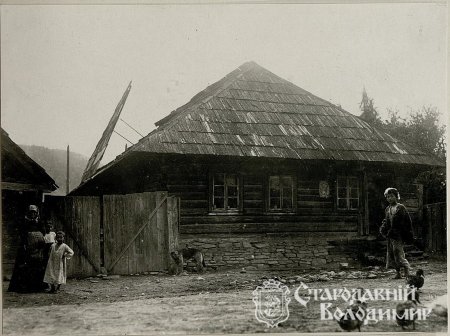 Маленькі володимирчани та устилужани на старих світлинах