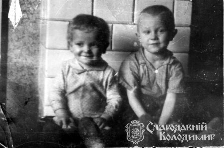Павлось Святослав Петрович
