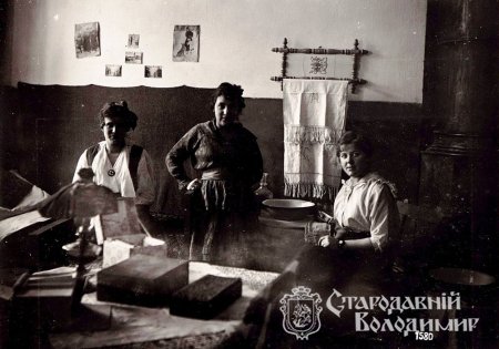 Володимирчанки на світлинах. Частина IV
