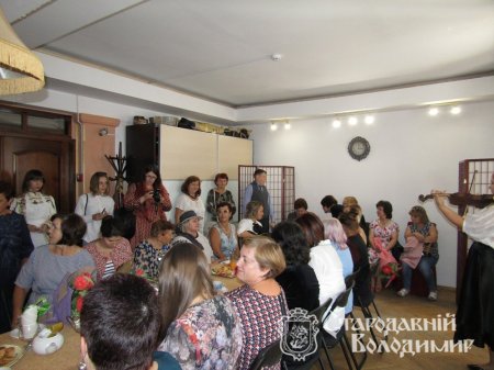 "Сім вечорів з Наталією Назарівною Грабарчук-Цинкаловською"