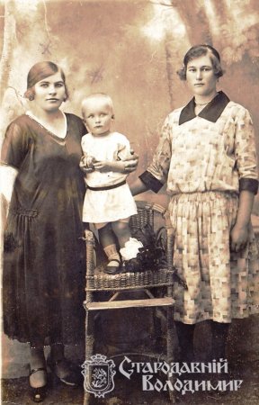Мода 1920-х років. Модниці з Володимирського повіту