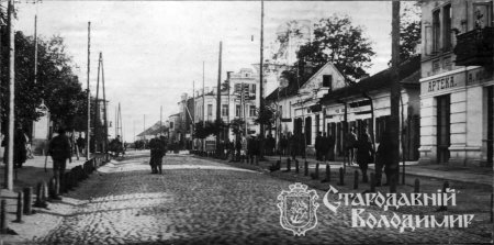 Аптека Антонія Коломийського. Мінеральні води та знаменитий «корутик»